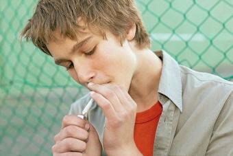 Teens using devices to vaporize marijuana, study